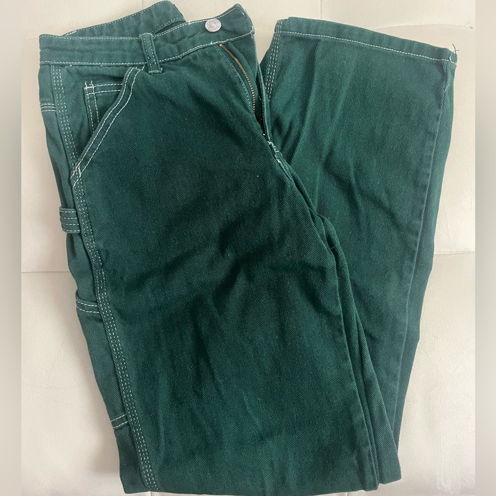 Green cargo pants